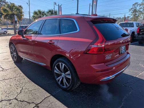 2022 Volvo XC60 Recharge Plug-In Hybrid T8 Inscription Extended Range