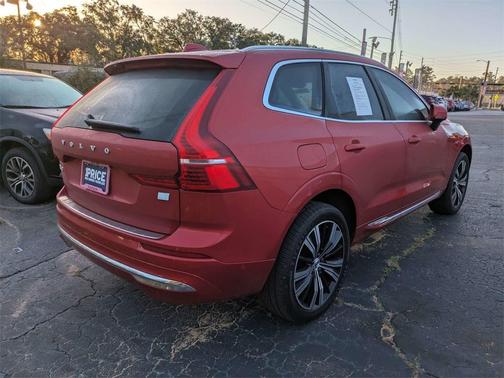 2022 Volvo XC60 Recharge Plug-In Hybrid T8 Inscription Extended Range