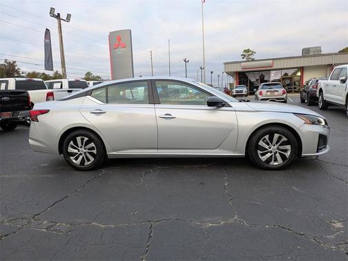 2024 Nissan Altima 2.5 S