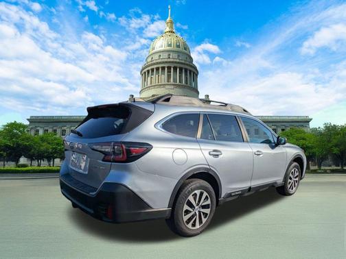 Ice Silver Metallic 2021 Subaru Outback Premium