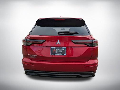 2026 Mitsubishi Outlander ES