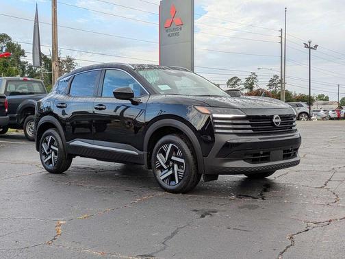 Super Black 2026 Nissan Kicks SV