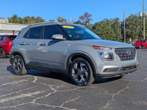 2022 Hyundai VENUE SEL