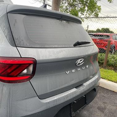 2022 Hyundai VENUE SEL