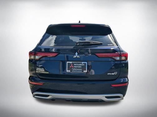 2025 Mitsubishi Outlander PHEV SE