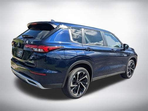 2025 Mitsubishi Outlander PHEV SE