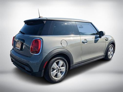 2022 MINI Hardtop Cooper