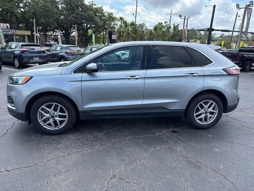 Silver Metallic 2024 Ford Edge SEL