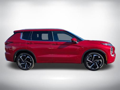 2024 Mitsubishi Outlander SEL