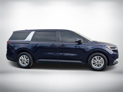 2024 Kia Carnival LX Seat Package