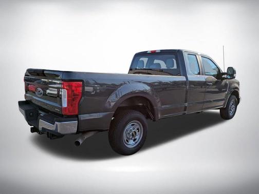 Magnetic 2018 Ford F-350 XL
