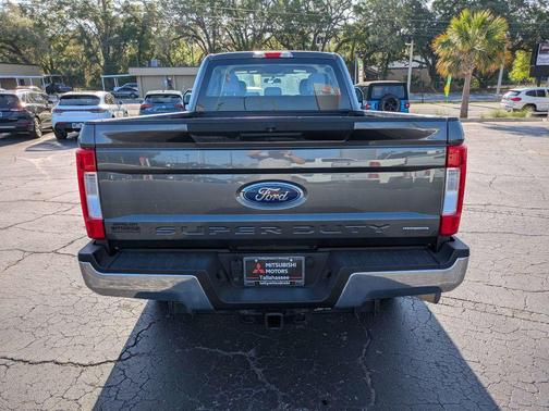 Magnetic 2018 Ford F-350 XL