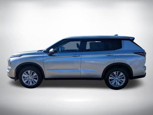 2026 Mitsubishi Outlander ES