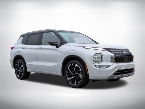 2025 Mitsubishi Outlander PHEV SEL