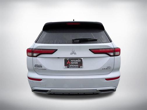 2025 Mitsubishi Outlander PHEV SEL