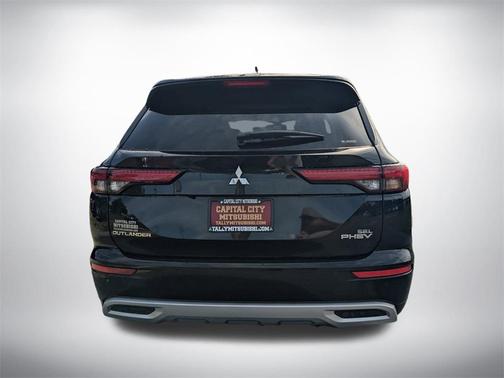 2025 Mitsubishi Outlander PHEV SEL