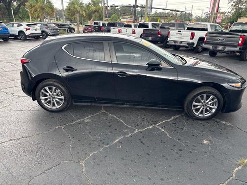 Jet Black Mica 2022 Mazda Mazda3 2.5S FWD