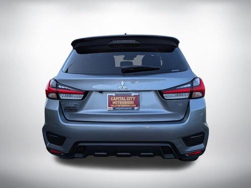Mercury Gray 2025 Mitsubishi Outlander Sport 2.0 SE