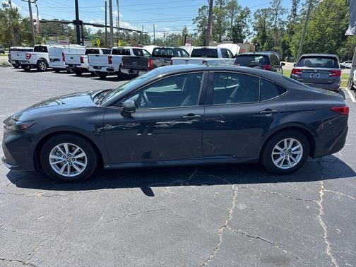 UNDERGROUND 2025 Toyota Camry LE