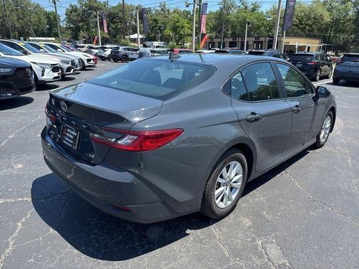 UNDERGROUND 2025 Toyota Camry LE