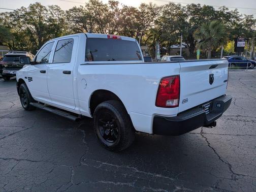 Bright White Clearcoat 2024 RAM 1500 Classic Tradesman