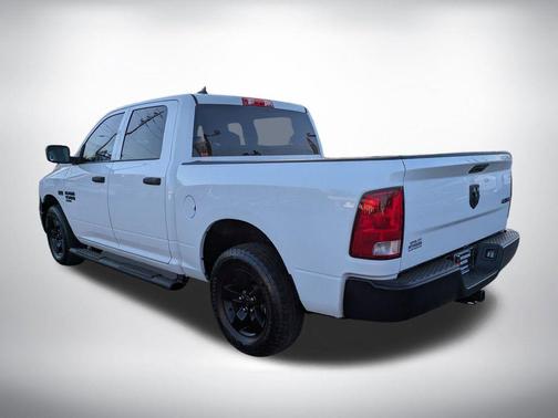 Bright White Clearcoat 2024 RAM 1500 Classic Tradesman