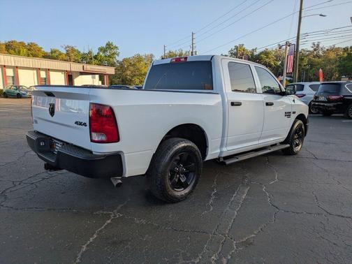 Bright White Clearcoat 2024 RAM 1500 Classic Tradesman