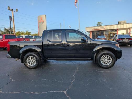 2021 Nissan Frontier SV