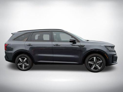 Gray 2023 Kia Sorento EX