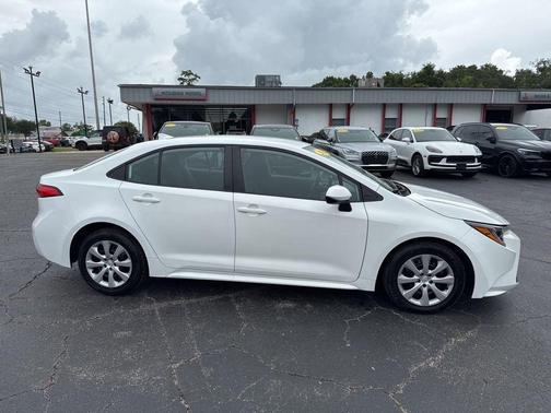 Ice 2024 Toyota Corolla LE