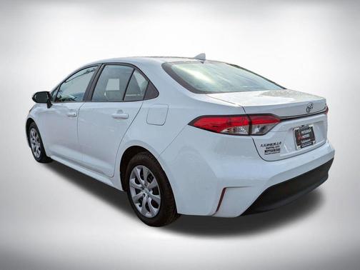 Ice 2024 Toyota Corolla LE