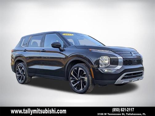 2023 Mitsubishi Outlander SE