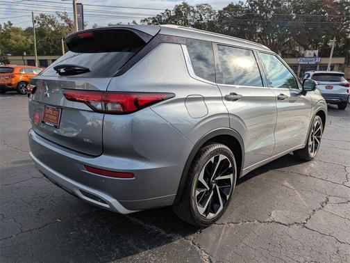 2022 Mitsubishi Outlander SEL