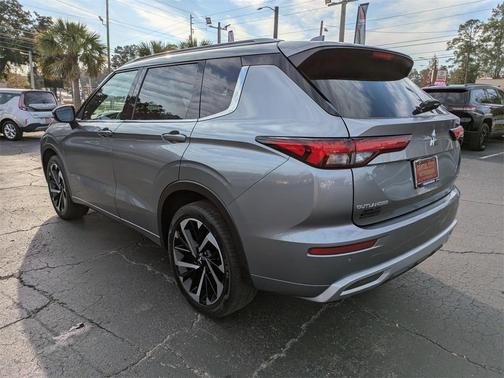 2022 Mitsubishi Outlander SEL