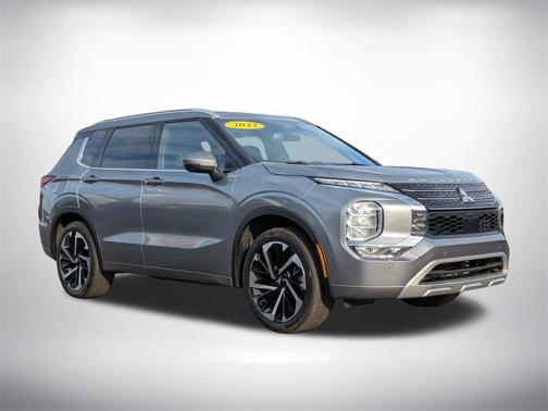 2022 Mitsubishi Outlander SEL