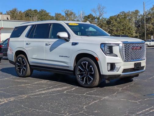 2023 GMC Yukon Denali