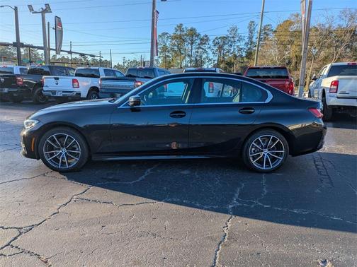 2019 BMW 330 i