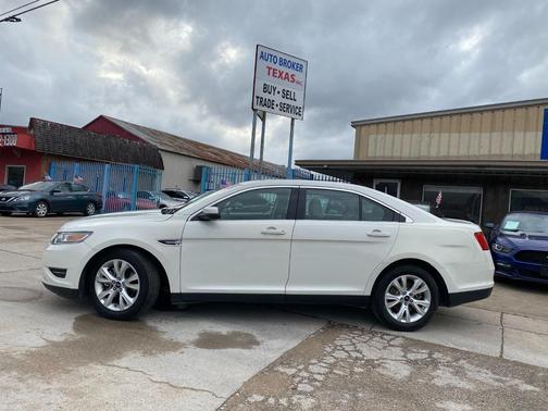 2012 Ford Taurus SEL
