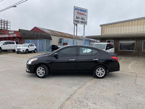 2019 Nissan Versa 1.6 SV