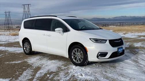 2022 Chrysler Pacifica Touring L AWD