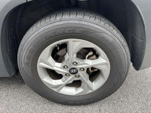 Black Pearl 2024 Hyundai TUCSON SEL