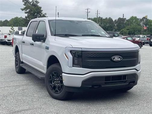 2025 Ford F-150 Lightning XLT