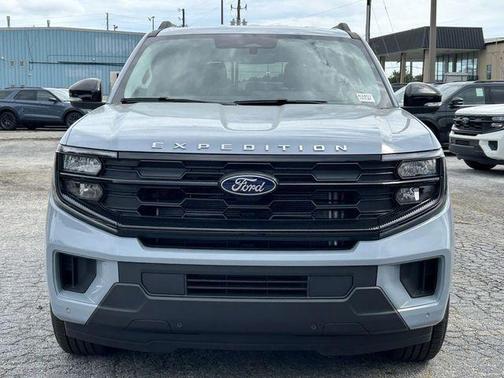 Gray Metallic 2026 Ford Expedition Active