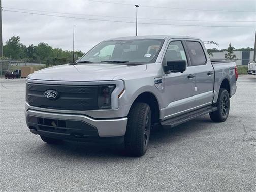 2025 Ford F-150 Lightning XLT