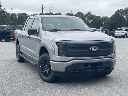 2025 Ford F-150 Lightning XLT