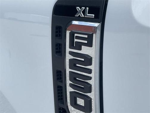2025 Ford F-250 XL