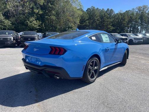 2025 Ford Mustang EcoBoost