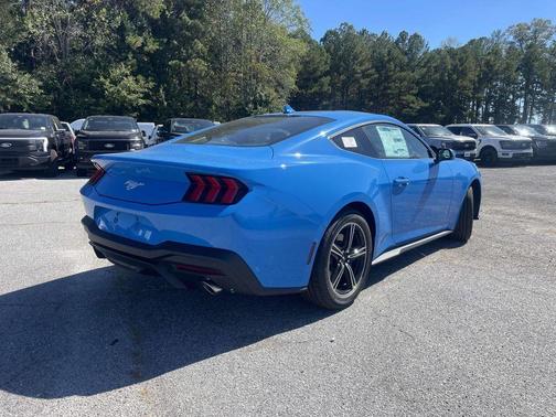 2025 Ford Mustang EcoBoost