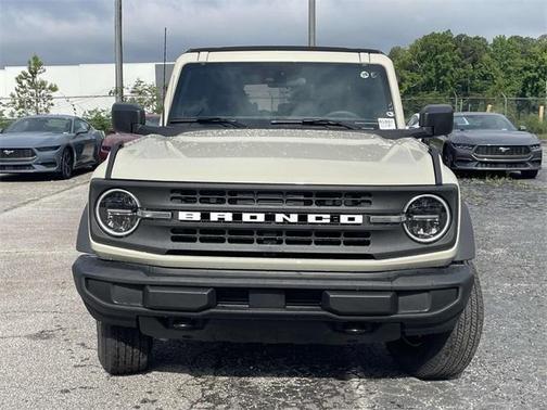 2025 Ford Bronco Base