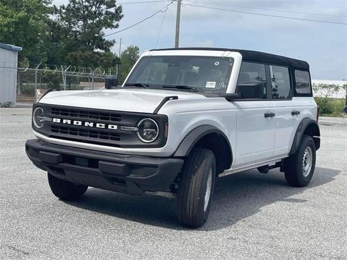 2025 Ford Bronco Base